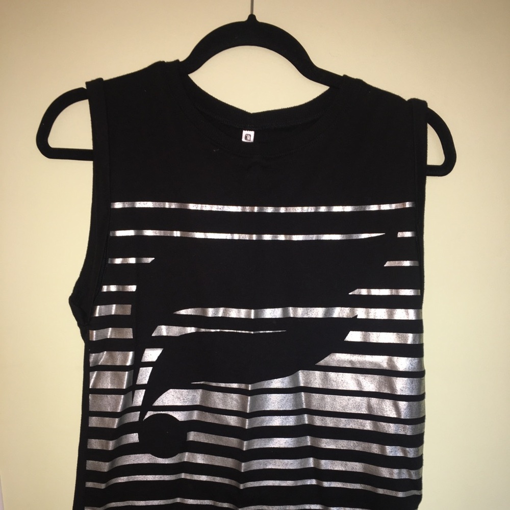 Muscle Tee
